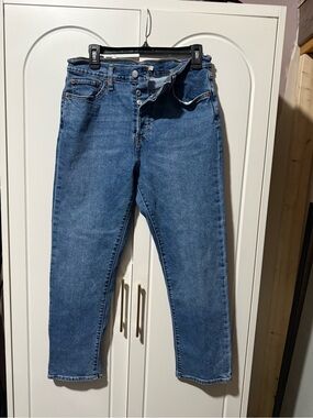 Levi's Wedgie High-Rise Ankle Jeans in Classic Blue